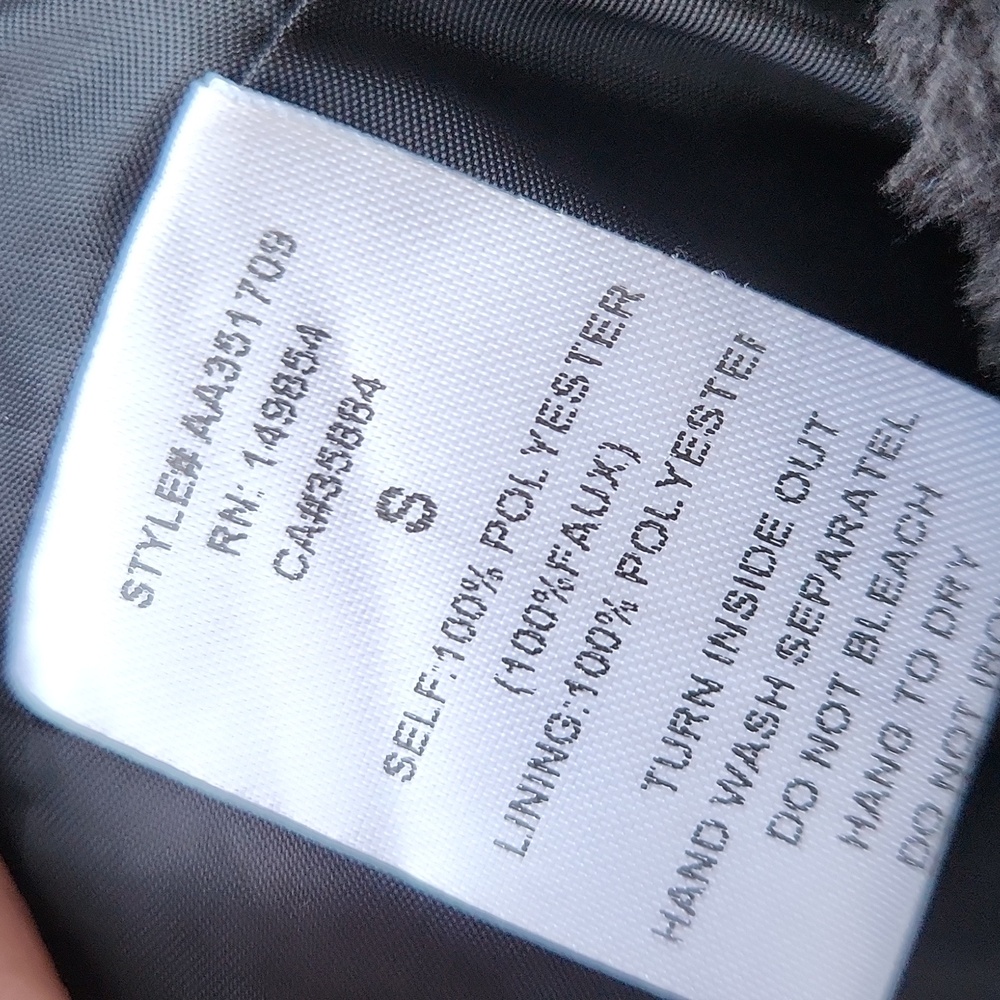 Black Fleece Jacket - Picture 11 of 11